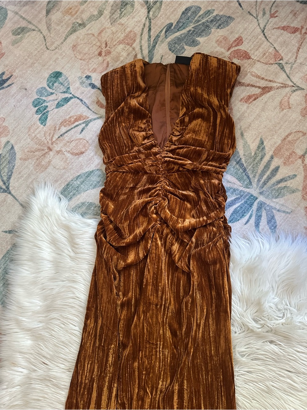 VICI Jensine Plunging Neckline Velvet Maxi Dress - Picture 7 of 9